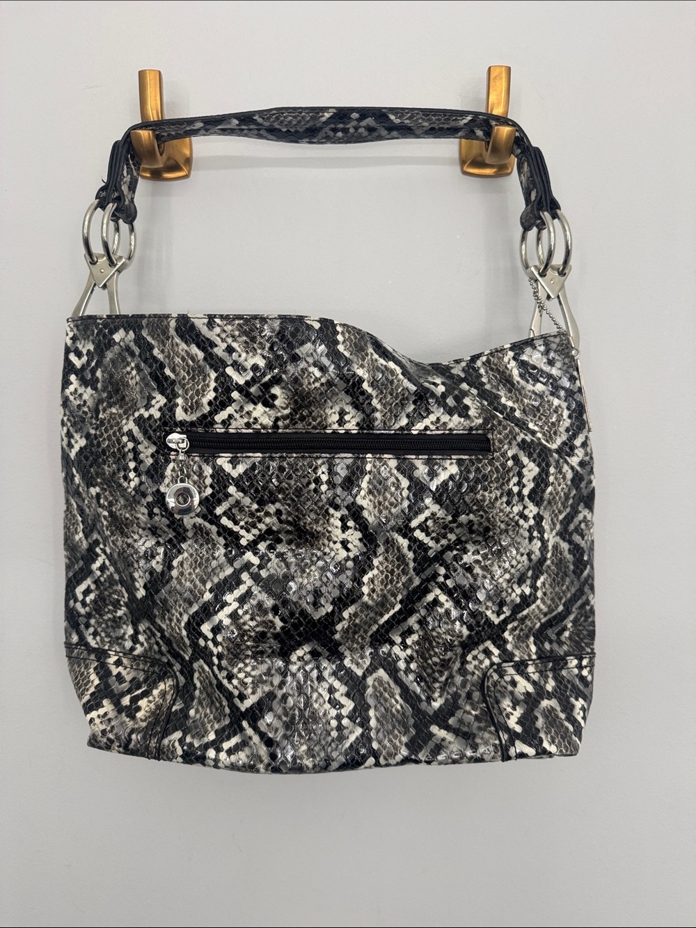 Python-Print Shoulder Bag in Black & White